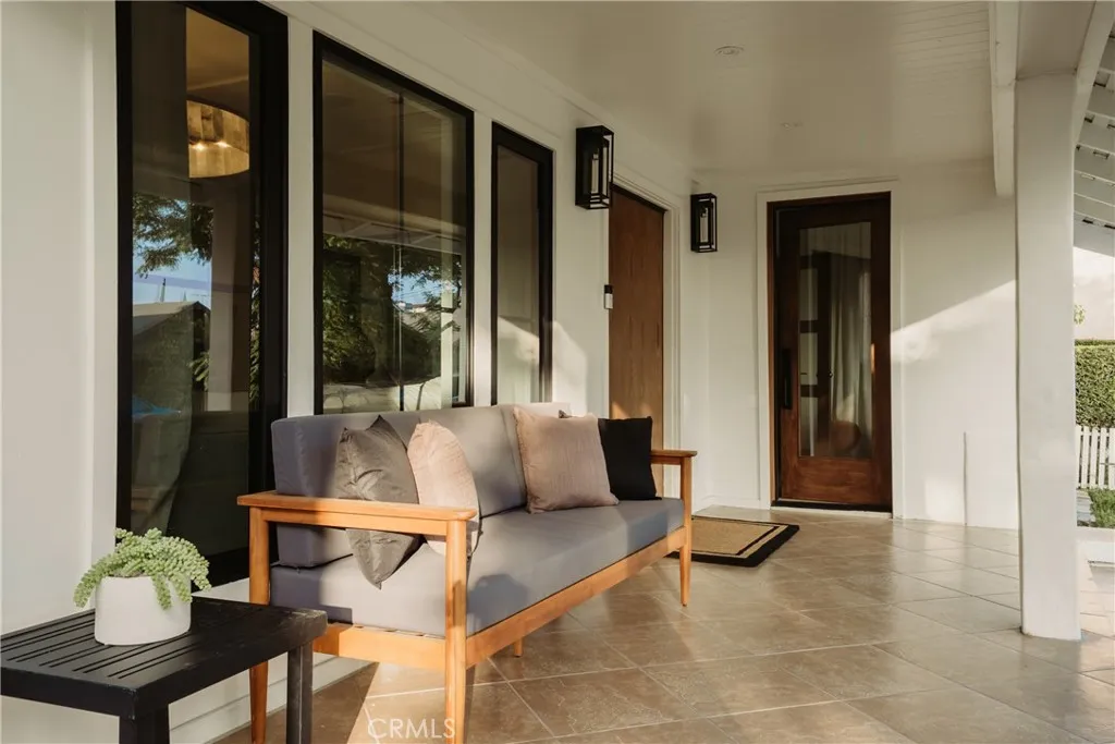 4633 Russell, Los Feliz, California 90027 home-pic-26